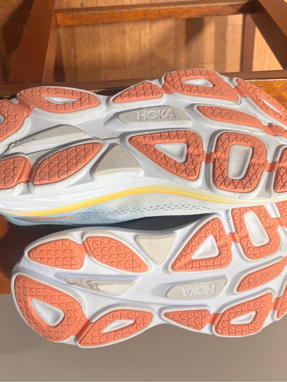 Hoka Bondi 9 sneakers Blue and Yellow - Picture 2 of 4